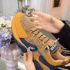 🎉 Oferta specjalna! Skorzystaj z 40% zniżki! ✅ Wygodne buty do chodzenia i buty ortopedyczne, zaprojektowane dla osób z problemami stóp; zapewniają wsparcie łuku stopy i skutecznie łagodzą ból stawów i stóp.